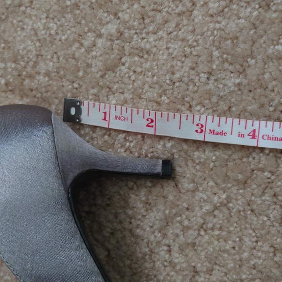 Kelly&Katie Silver Heels Size 7 - Picture 6 of 6